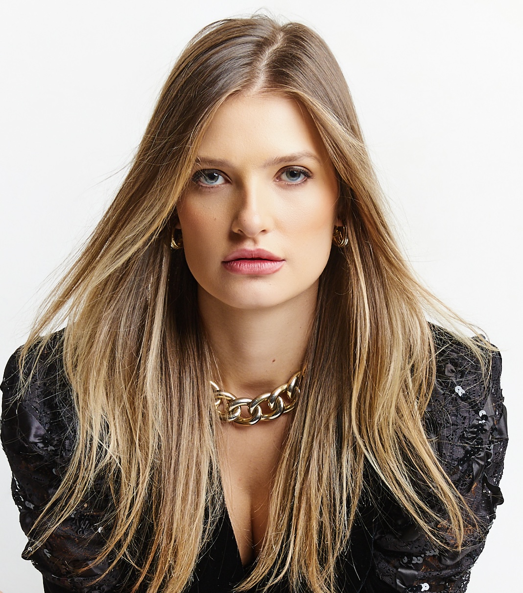 Joanna Tobiasz QP mag by Antoine Verglas